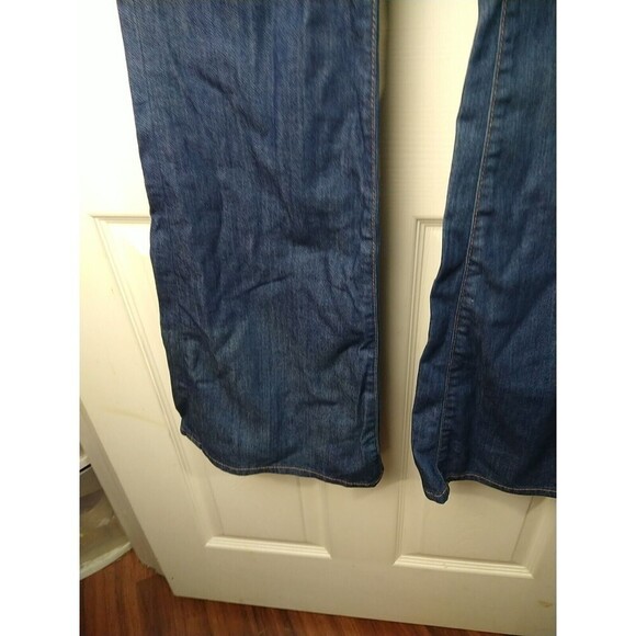 Lucky Brand Dark Wash Denim Charlie Flare Jeans. Size 12/31 - Picture 3 of 15